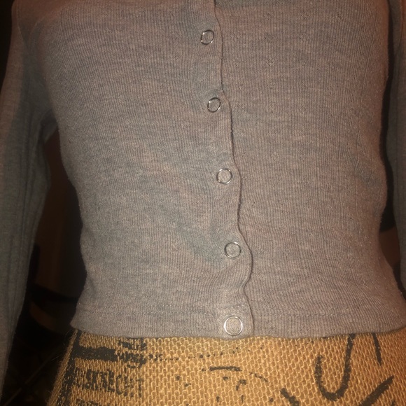Forever 21 grey ribbed croptop 💕 - Picture 8 of 9